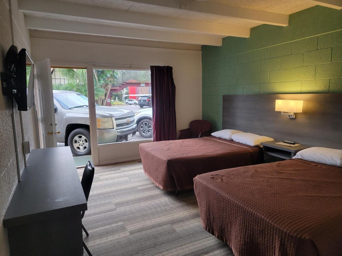 Budget Inn Of Уинтър Хевън Екстериор снимка