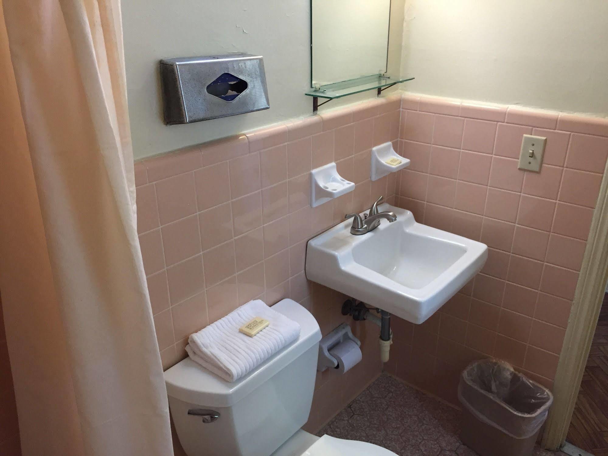 Budget Inn Of Уинтър Хевън Екстериор снимка